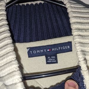 XL Tommy Hilfiger Pullover Sweater with Zipper